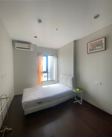 EX C Ekkamai, next to Ekamai Road, near Phetchaburi.