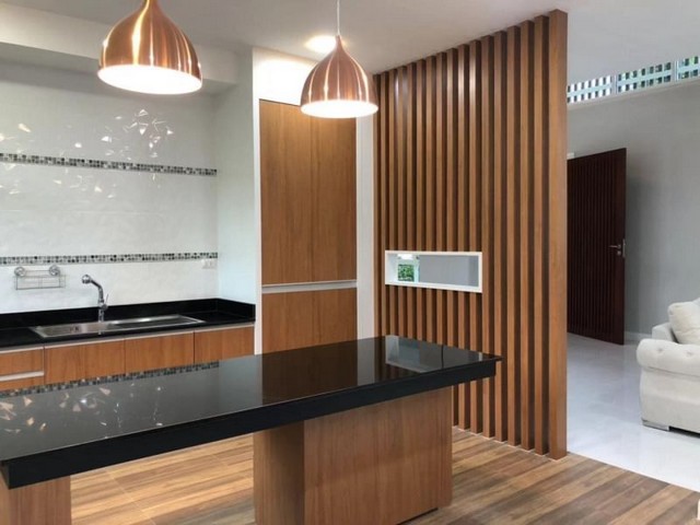 ขายบ้านพักตากอากาศ โครงการติดทะเล สุขุมวิท (มบ.เฮอริเทจ บางพระ) TP-H0621