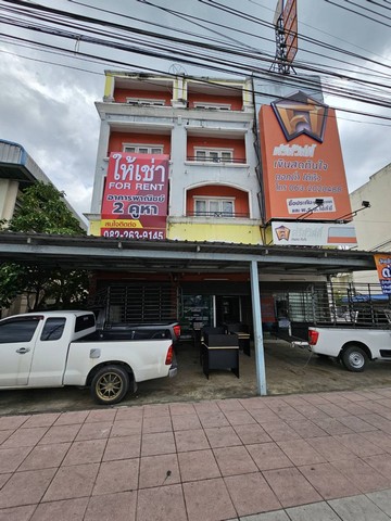 ให้เช่าตึก 2 คูหา อาคาร 4ชั้นครึ่ง ติดถนนนิมิตใหม่ ประชาร่วมใจ มีนบุรี ติดไปรษณีย์มีนบุรี 50 เมตรใกล้โรงเรียนอินเตอร์คิด 50 เมตรราคาค่าเช่า 45,000 บาท/เดือน สัญญาเช่า 1 ปีขึ้นไปตำแหน่ง https://maps.app.goo.gl/sfDUxGzp2vuTPkKFA?g_st=com.google.maps.preview.copyที่อยู่ 4/37-38 ถนนประชาร่วมใจ แขวงมีนบุรี เขตมีนบุรี กทม.ติดต่อ LD line: Kate-12โทร 082-263-9145