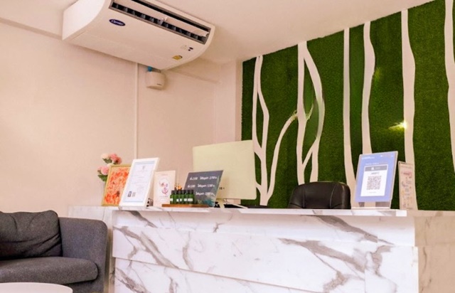 ประชาชื่นนนทบุรี นวด สปา 7นอน ทำเลทอง MRT เมืองทองธานี ให้เช่าอาคารพาณิชย์ใหญ่มาก 4 ชั้น  5 น้ำ  สนามบินน้ำ .สามัคคี