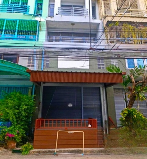 มีประตูบ้านเลื่อนกระจกกั้น 18 ตร.ว 200 ตรม.บิ๊กซี สุขาภิบาล3 ถ.รามคำแหง 170-184 ทำเลธุรกิจ มีนบุรี ให้เช่าอาคารพาณิชย์ 3 ชั้นครึ่ง 3นอน 3น้ำ 1จอด 12,999-13,999B-B-MBig C Sukhapiban3 1km Ramkhamhaeng Rd. 170-184 Business location in Minburi commercial building for rent 3 and a half floors with mezzanine 3 bedrooms 3 bathrooms 1 parking space 12,999-13,999B-M  there is a sliding glass house door. 18 sq.w. 200 sq.m.รามคำแหง 170-184 แขวงมีนบุรี เขตมีนบุรี กรุงเทพมหานคร 1051018 ตร.ว200 ตรม.แขวงมีนบุรี เขตมีนบุรี กรุงเทพ3 ห้องนอน3 ห้องน้ำ 1 จอดรถสถานที่ใกล้เคี�