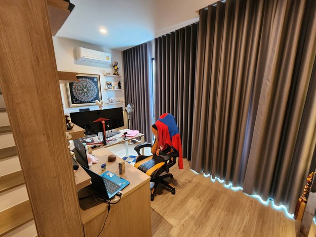 ขายบ้านแฝด 3 ชั้น บ้านมุม เนื้อที่ 38 ตรว. โครงการนินญา กัลปพฤกษ์