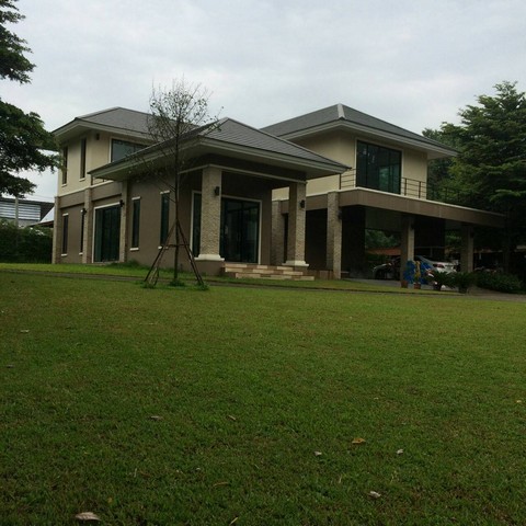 ขายบ้าน 3 หลังพร้อมที่ดิน อำเภอแม่ริม จังหวัดเชียงใหม่ เนื้อที่ 1 ไร่ 95 ตารางวา