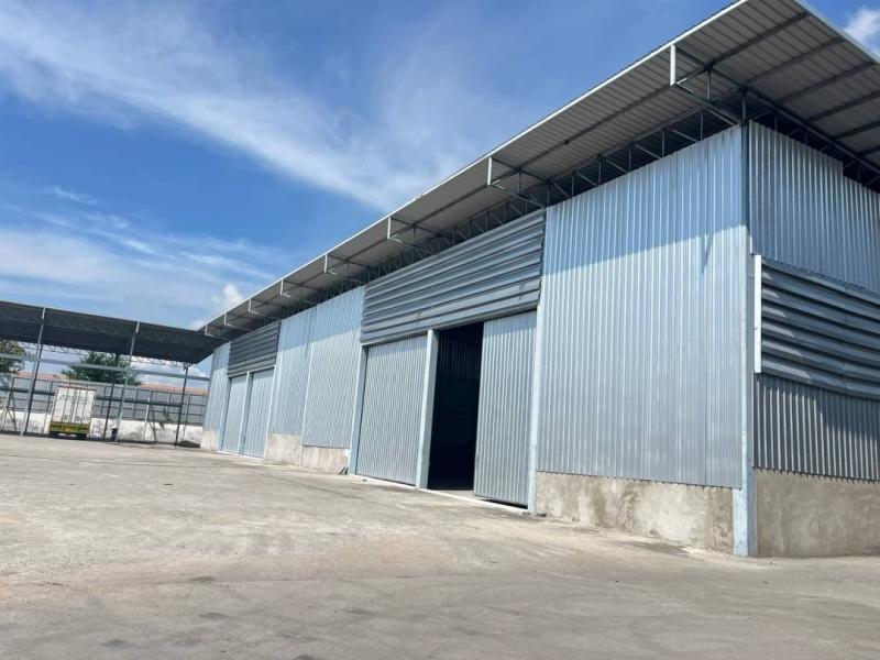 ให้เช่าโกดังชลบุรี ขนาดโกดัง: 420 ตร.ม.พื้นที่รวม: ประมาณ 8 ไร่