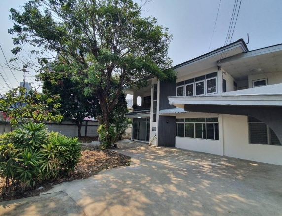 ขายบ้านเดี่ยว 2 ชั้น สุขุมวิท 115 ใกล้BTS ปู่เจ้า ขนาด 173 ตารางวา มี 3 นอน 2 น้ำ