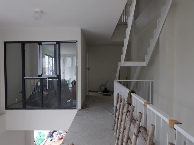 ขาย Home Office 3 ชั้น แปลงมุม สร้างใหม่ 220 ตรม. ลาพพร้าว 48 (ทะลุสุทธิสารซอยพิบูลอุปถัมภ์)  ใกล้ Mrt สุทธิสาร 2 กม.