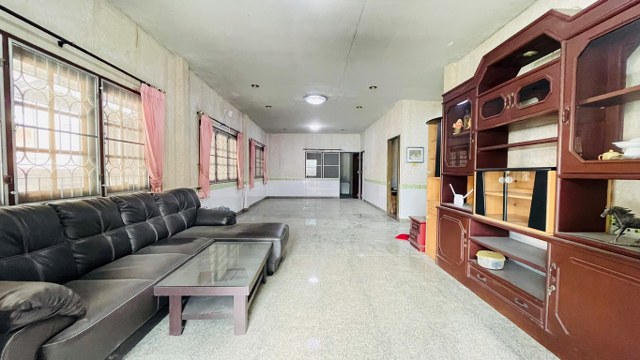 ขายที่ดิน แปลงใหญ่ ติดถนนราษฎรอุทิศ เส้นเลี่ยงเมือง อำเภอเมืองนครพนม จังหวัดนครพนม