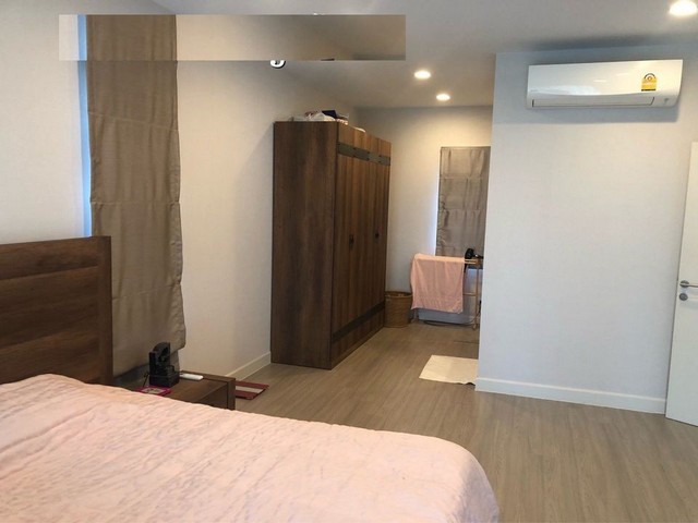 ให้เช่าบ้านเดี่ยว บุราสิริ วัชรพล ถนนสุขาภิบาล 5 ขนาด  4 ห้องนอน 3 ห้องน้ำ  เฟอร์นิเจอร์ครบทั้งหลัง