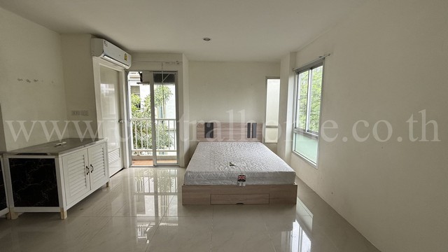 คอนโด อัสสกาญจน์ C7 ชั้น 2 ซอย รามคำแหง 186 ใกล้ สถานีรถไฟฟ้า