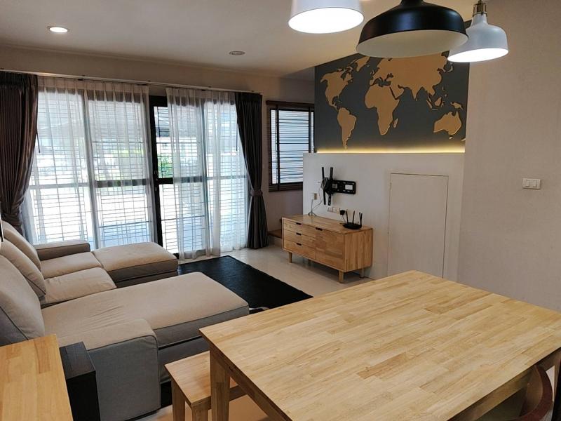 ขายทาวน์โฮม 3 ชั้น บ้านกลางเมือง งามวงศ์วาน ตกแต่งแบบมินิมอลสวยพร้อมอยู่