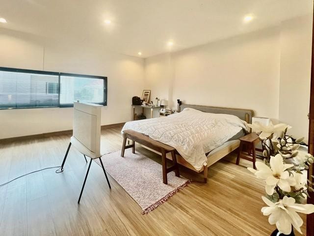 PB4888 ให้เช่าทาวน์โฮม 3ชั้น หลังมุม หมู่บ้าน ดี วัน อ่อนนุช ศรีนครินทร์ ถนนสุขุมวิท 77 บ้านเปล่าไม่รวมเฟอร์นิเจอร์