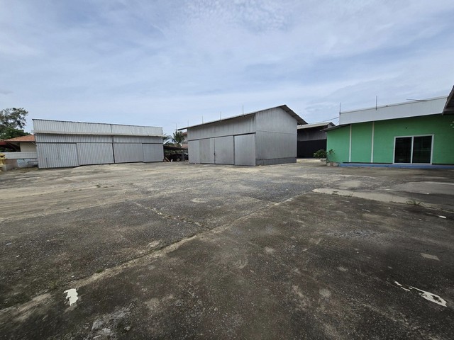 ให้เช่าพื้นที่และโกดังรวม 2 ไร่ พร้อมโกดัง 3 หลัง ออฟฟิศ บ้านพักคนงาน ติดถนนราษฎร์นิมิตร หทัยราษฎร์ 