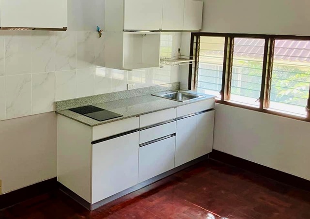 MRT สัมมากร .1 กม.luxury แฟชั่น 3 กม. Renovateใหม่ เฟอร์Built-in บ้าน 3 นอน 2 น้ำ  22ตร.ว.  เสรีไทย57-61 เพียวเพลส รามคำแหง 1.4 กม.