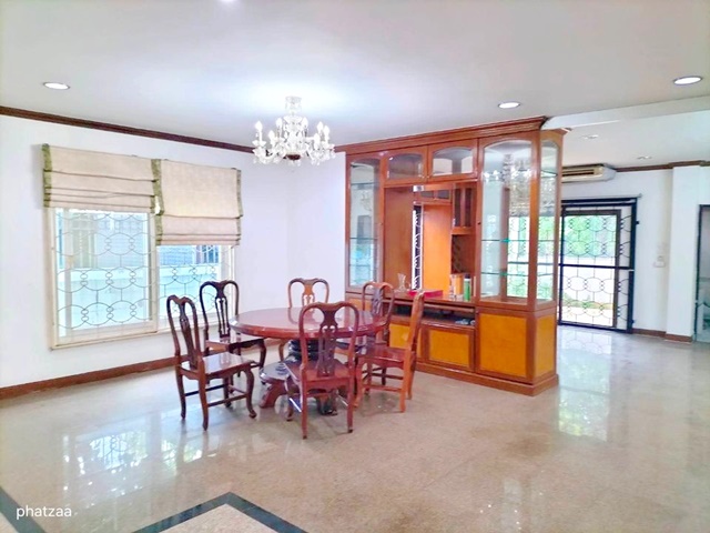 รัชดา16-20  ถูกที่สุดในโลก MRT สุทธิสาร 1.49 กม. ห้วยขวาง โฮมออฟฟิศ คฤหาสน์ TheStreet 3ชั้น 505ตรม 5นอน 7-11 4น้ำ 3-4จอดรถ 60 ตรว.