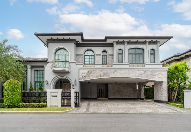 ขาย บ้าน The Grand ปิ่นเกล้า 86 ตรว. 1 ngan 0 RAI 4 BEDROOM 55000000 บาท. ใกล้กับ - เยี่ยม!