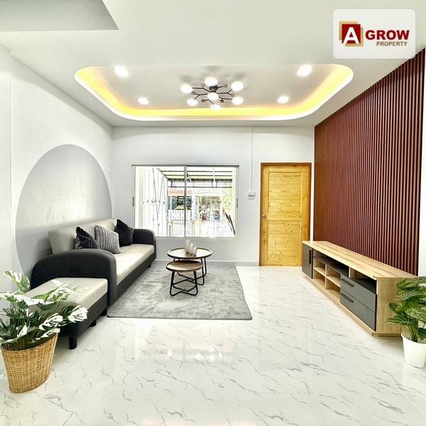 ม.ฟ้านันทวัน บ้านตกแต่งใหม่พร้อมอยู่ ตกแต่งไว้อย่างสวยงามลงตัว แถมเฟอร์นิเจอร์แบบสวยงามลงตัว