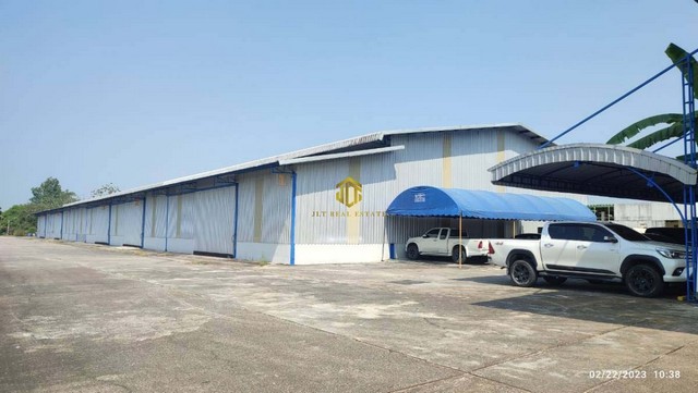 โกดังให้เช่าขนาด 624-936 ตรม. หนองบัว บ้านค่าย ระยองรหัสทรัพย์ : FR128(กรุณาใช้รหัสนี้ในการสอบถาม FR128)โกดัง 1 ขนาด 936 ตรม.โกดัง 2 ขนาด 624 ตรม.โกดัง 3 ขนาด 624 ตรม.ระบบน้ำประปารถเทรลเลอร์เข้าออกได้พิกัด : ต.หนองบัว อ.บ้านค่าย จ.ระยองราคาเช่า 80 บาท/ตรม./เดือนTel: 062-6284052 (Thai)Line ID: 0626284052Tel: 085-1498866 (Chinese, English)Line ID: 0851498866Wechat: zhou20171188Facebook Fanpage: JLT Real Estate ซื้อ/ขาย/เช่า โรงงาน บ้าน ที่ดิน อสังหาริมทรัพย์ทุกชนิด