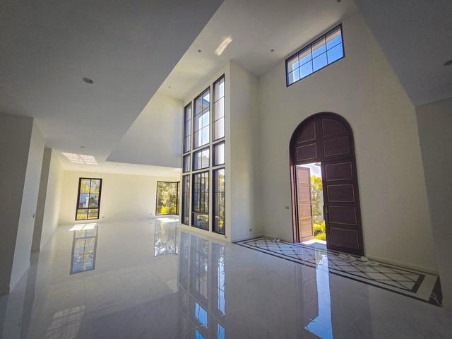 FPL1136ขายบ้านเดี่ยวหรู ใจกลางวัชรพล  Narasiri Phahol-Watcharapol หลังมุม พร้อมสวนส่วนตัว หลังที่ดีที่สุดในโครงการ