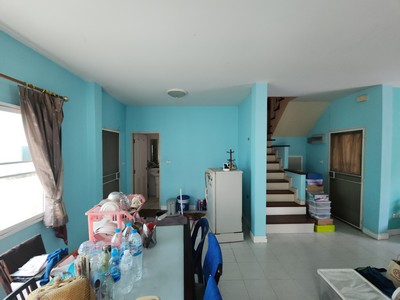 ขายบ้านตามสภาพในโครงการ หมู่บ้านเฟอร์เฟค พาร์ค พระราม 5 บางใหญ่ (ซอยวัดพระนอน) บ้านแฝดขนาด 35.8 ตารางวา บรรยากาศเงียบสงบ