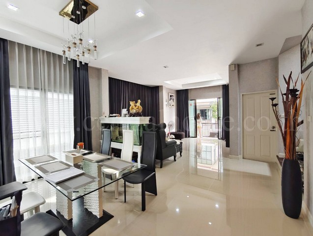 บ้านเดี่ยว หมู่บ้านลัดดาวิลล์ 4 บ้านกล้วย - ไทรน้อย พร้อมเฟอร์นิเจอร์