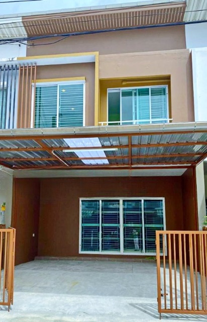 มีเฟอร์ เอกชัย95-99 แม็คโคร บางบอน 1.9 กม กาญจนา ให้เช่าทาวน์เฮาส์ 2ชั้น 3 นอน 172 ตร.ม. 22ตร.วา. 2 แอร์ สารสาสน์เซนต์ปีเตอร์ 1.8 กม.  