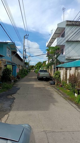 ขายที่ดินแปลงสวย 4 ไร่ ซอย ประชาอุทิศ 59 ทำเลศักยภาพสูง หน้าปากซอยเป็น ตลาดสดทุ่งครุ ติดต่อ 080-771-5551 คุณสา