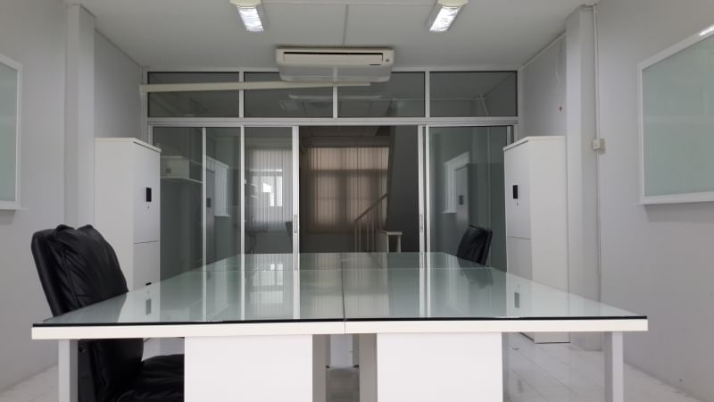 ให้เช่า อาคารพาณิชย์ 18 ตารางวา ซอยรามคำแหง140 ไม่รวมโต๊ะเก้าอี แขวงสะพานสูง เขตสะพานสูง กรุงเทพมหานคร