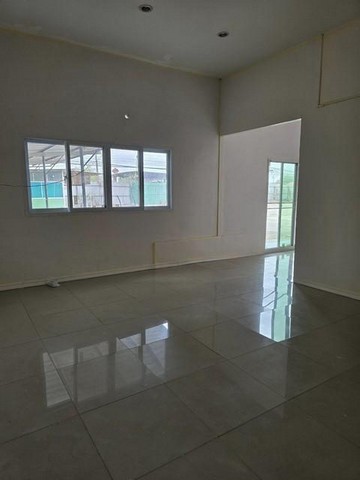 C4678 ให้เช่าที่ดินและโกดังรวม 2 ไร่ พร้อมโกดัง 3 หลัง ออฟฟิศ บ้านพักคนงาน ใกล้ถนนราษฎร์นิมิตร หทัยราษฎร์