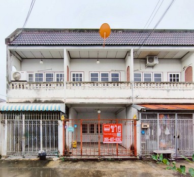 ขายทาวน์เฮาส์ 2 ชั้น 14.4 ตร.ว. ซ.ชาญเวชกิจ1 ต.ในเมือง อ.เมืองพิษณุโลก