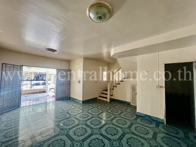 ทาวน์เฮาส์ หมู่บ้านพฤกษา 24 สุวินทวงศ์ - บางน้ำเปรี้ยว ศาลาแดง