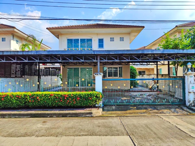 ถ.กาญจนาภิเษก-บรมราชชนนี บ้านสวย 15,998 b-m น่าอยู่ สภาพดี ให้เช่าบ้านเดี่ยว 2 ชั้น ท็อปส์  อัจฉริยะพัฒนา 2 1.7กม. 3 นRT ตลิ่งชัน 6.2 กม.อน 2 น้ำ  202 ตร.ม.52 ตร.วา.15,998 b-m ตลาดพระเงิน 2.5 กม.หาของกินง่าย  เข้าออกได้หลายทาง Kanchanaphisek - Borom Rd. MRT TalingChan 6.2km. Tops AchariyaPhatthana2 1.7km. Beautiful house nice to live in good condition for rent 2-storey detached house 3bed 2bath 200sq.m. 50sq.wa. 15,998b-m, PhraNgern Market 2.5km. easy to find food  many ways to enter and exit.ถ.กาญจนาภิเษก -บรมราชชนนีตำบล ศาลากลาง อำเภอบางกรวย นนทบุรี 11130202 ตร.ม.52 ตร.วา.2