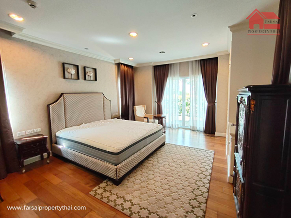 ให้เช่าบ้านวิลล่าหรู 2 ชั้น(สระว่ายน้ำในตัว)เนื้อที่ 250 ตร.ว พื้นที่ใช้สอย 400ตารางเมตร 3ห้องนอน 3ห้องน้ำเมือง พัทยา ราคาเช่า 180,000 บ/ด