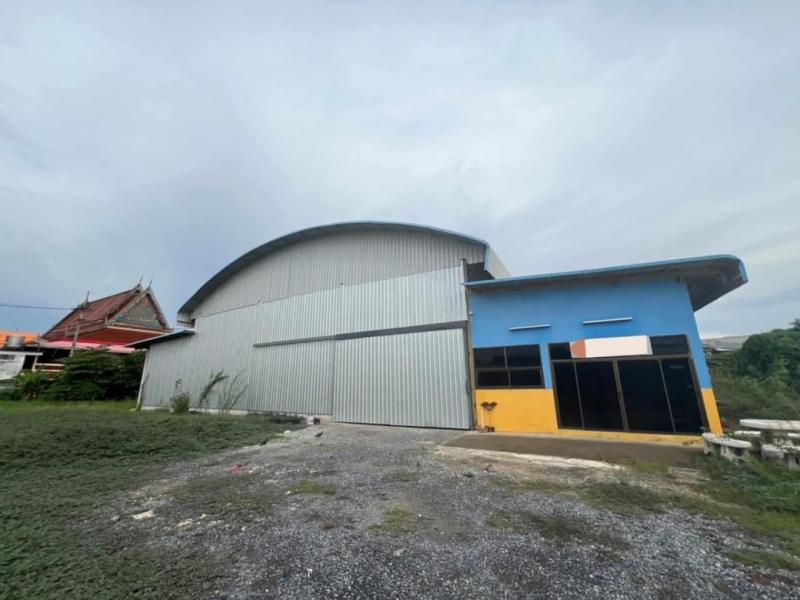 ให้เช่าโกดัง และ ออฟฟิต หน้ากว้าง 30 เมตร ลึก 12 เมตร (360 ตรม.)เนื้อที่ทั้งหมดโดยรอบ กว่า 2 ไร่3งาน จังหวัดปทุมธานี