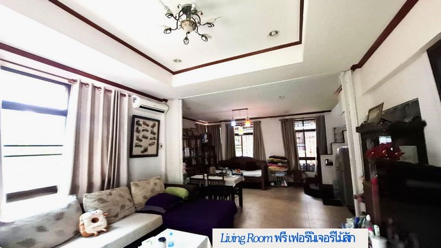 ขายถูกบ้านเดี่ยวหลังริม 2 ชั้น 74 วา มีห้องนอนชั้นล่างห้องน้ำในตัว หมู่บ้านบ้านไทย แถมเฟอร์พร้อมอยู่ สรงประภา ดอนเมือง กรุงเทพ