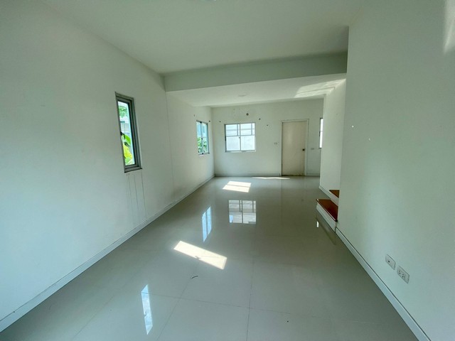 ขาย บ้านทาวน์เฮาส์ 2 ชั้น 25 ตร.วา หลังริม โครงการ :บ้านพฤกษา 110 (แจ้งวัฒนะ-ราชพฤกษ์)