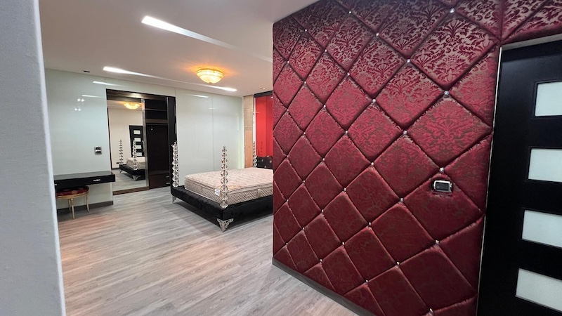 BH3226 ให้เช่าทาวน์เฮ้าส์หรู 3ชั้น ในสุขุมวิท26  5ห้องนอนพร้อม Walk-in Closet