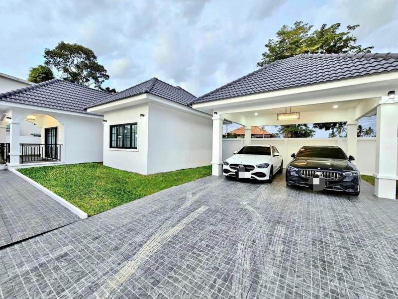 AOM 12973 ห้องนอน 3 ห้องน้ำ  บ้านหนองเกตุใหญ่ 9 หนองปลาไหล บางละมุง ชลบุรี 20150 ประเทศไทยP  1171บ้านทำเลดี ใกล้สุขุมวิท ขนาดเนื้อที่ 1 งานพร้อมเฟอร์นิเจอร์ทั้งหลังและเครื่องใช้ไฟฟ้าครบครันราคา 6,990,000 บาท พิเศษ รับข้อเสนอ ผ่อนตรงเจ้าของ ในราคา 7.59 ล้าน ผ่อนเดือนละ 50,000 บาทเท่านั้น พิกัด พัทยา-เลียบทางรถไฟหนองเกตุใหญ่ ใกล้โรงเรียนมารีวิทย์ ใกล้ประปาพัทยา พื้นที่  100 ตารางวา 3 ห้อง