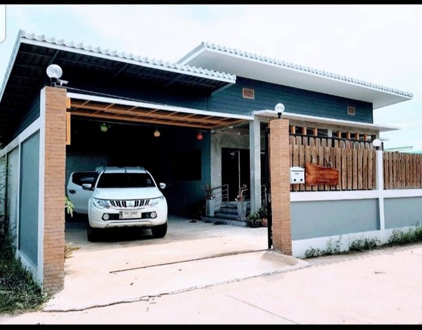 ขาย/ให้เช่า บ้านใหม่ใกล้หาดบางเสร่  บ้านทรงโมเดิล ล๊อฟ 3ห้องนอน 4ห้องน้ำ เจ้าของขายเอง 