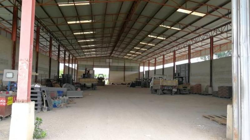 ให้เช่าโกดังชลบุรี  โกดังให้เช่า​บน​เนื้อที่​   7​  ไร่ บ้านพักคนงาน 8 ห้อง