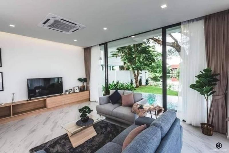 พูลวิลล่าสวยให้เช่า 120,000 บาท/เดือน​ 177 ตรว. 5 นอน 5 น้ำ โซนหางดง​ ตกแต่งสวย สไตล์โมเดิร์น พร้อมเฟอร์นิเจอร์ครบ พร้อมอยู่