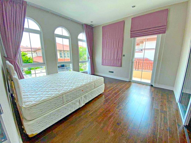 เมกา บางนา คฤหาสน์ เฟอร์บิวท์อิน  2ชั้น นันทวัน บางนา กม.7 MRT ศรีลาซาล 3.3กม.1กม.4นอน 5น้ำ ม 340ตร.ม 110ตร.ว ฟิตเนส  สุวรรณภูมิ 1กม.