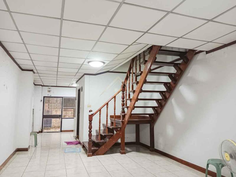 ทาวน์โฮม 3 ชั้น ราชาวดี เพลส ติวานนท์ 44/7