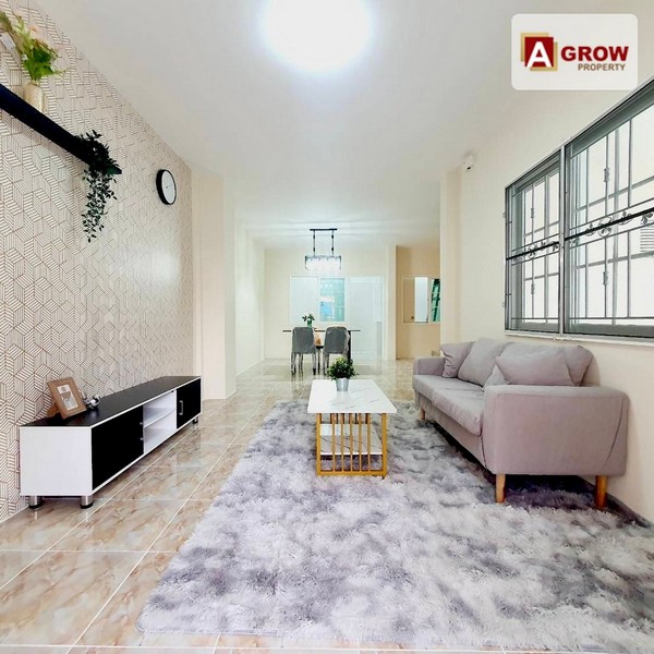 ม. เฟื่องฟ้า15 บ้านรีโนเวทใหม่พร้อมอยู่ ตกแต่งไว้อย่างน่าอยู่ แถมฟรีเฟอร์นิเจอร์ทั้งหลัง