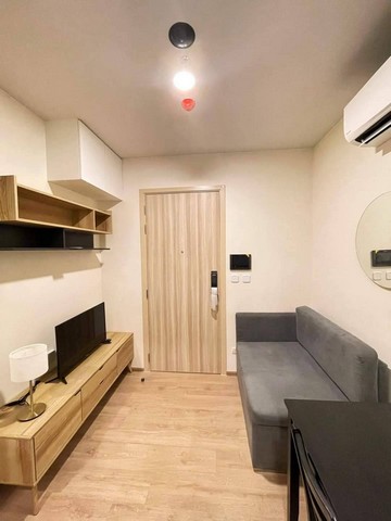 ให้เช่า คอนโด ชีวาทัย เกษตร - นวมินทร์ 24.9 ตร.ม ชั้น 17 พร้อมอยู่ ใกล้ BTS ม.เกษตรขนาด 24.9 ตร.ม คอนโดสูง 25 ชั้น อยู่ชั้น 17 วิวถนนใหญ่ 1 นอน, 1 น้ำ, 1 ครัว คอนโดเป็นระบบ Smart condo / Home automation สั่งผ่านมือถือ- เฟอร์นิเจอร์ครบ SB DESIGN (ที่นอน) Style Muji- เครื่องใช้ไฟฟ้า TV , ตู้เย็น , แอร์ 2 ตัว , ไมโครเวฟ- Digital door lock Tablet สั่งงานในห้อง ดูกล้องได้ทั่วคอนโดFacility สิ่งอำนวยความสะดวก- ที่จอดรถ 5 ชั้น- สระว่ายน้ำ , ฟิตเนส และ ซาว