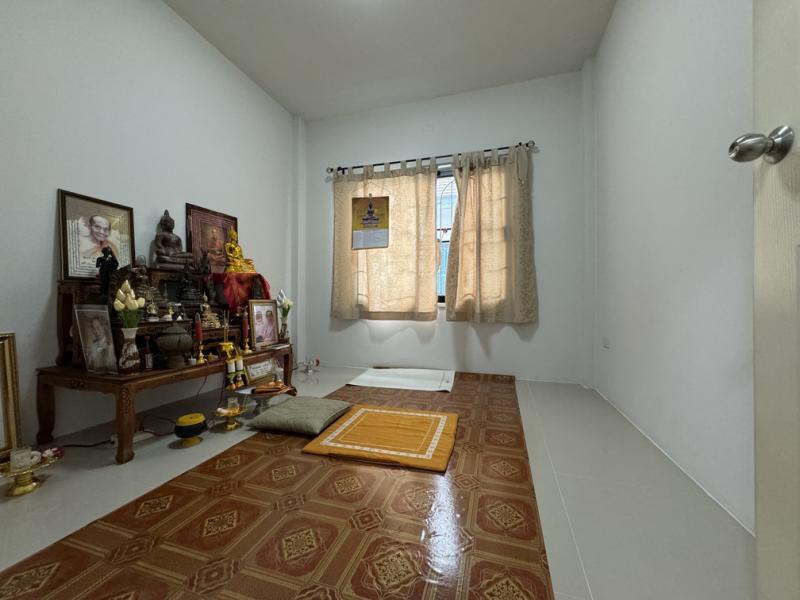 ขายทาวน์เฮ้าส์ 2 หลังติดกัน หมู่บ้านไอวี่ทาวน์ 2 พนัสนิคม (Ivy Town 2) ชลบุรี 3นอน 2น้ำ พร้อมอยู่ หลังซ้าย