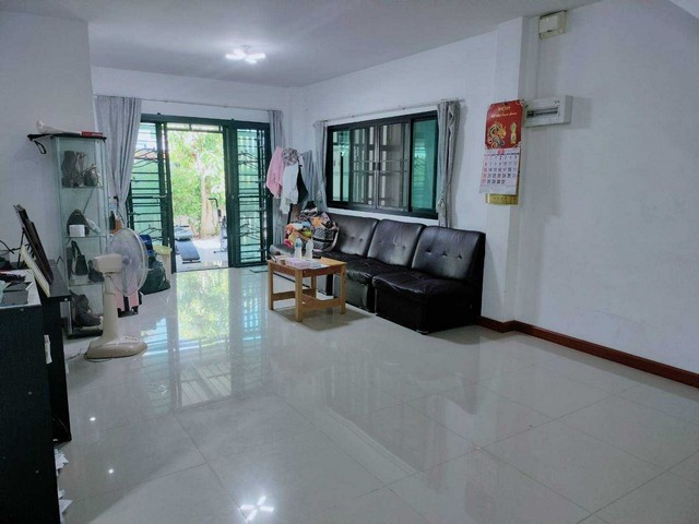 ขายบ้านเดี่ยว 2 ชั้น 60 ตร.ว. หมู่บ้านแกรนด์วิว 2 ซอย 11  ใกล้ตัวเมืองนครสวรรค์  ZK361