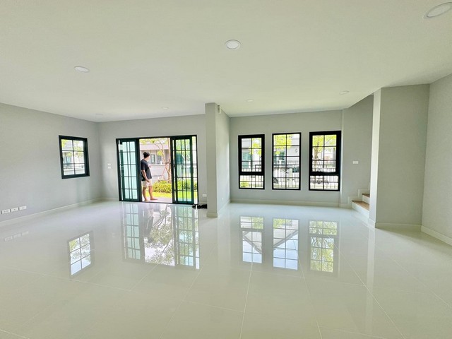 LV52883 ขาย บ้านเดี่ยว เซนโทร บางนา Centro Bangna ทำเลติด Mega บางนา