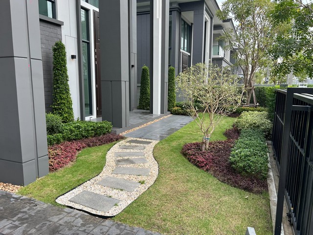 ให้เช่าบ้านเดี่ยวหรู 2 ชั้น 111.5 ตรว. 4 ห้องนอน บ้านใหม่ ไซด์ใหญ่ ไม่เคยเข้าอยู่ The City Ramintra-Wongwaen ใกล้ทางด่วน จตุโชติ