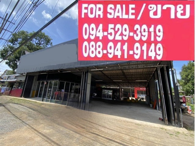 ขายที่ดินพร้อมสิ่งปลูกสร้าง ติดถนน เพชรเกษม เยื้องโลตัส กระบี่ ตรงข้าม เอาท์เลท กระบี่ทำเลดีที่สุด แปลงหัวมุม พื้นที่ 254 ตร.ว. กว้าง 26 เมตร ลึก 41 เมตร แถม โกดังขายสินค้า บ้านพัก 1 หลัง  สถานที่ใกล้เคียงโรงภาพยนต์ major cineplex เอ้าท์เล็ทกระบี่ (Outlet Village Krabi) โรงแรมแน็พ กระบี่ (Nap Krabi Hotel)โลตัส กระบี่ ติดต่อ รภัทร 094 529 3919 สุณิสา 088 941 9149 