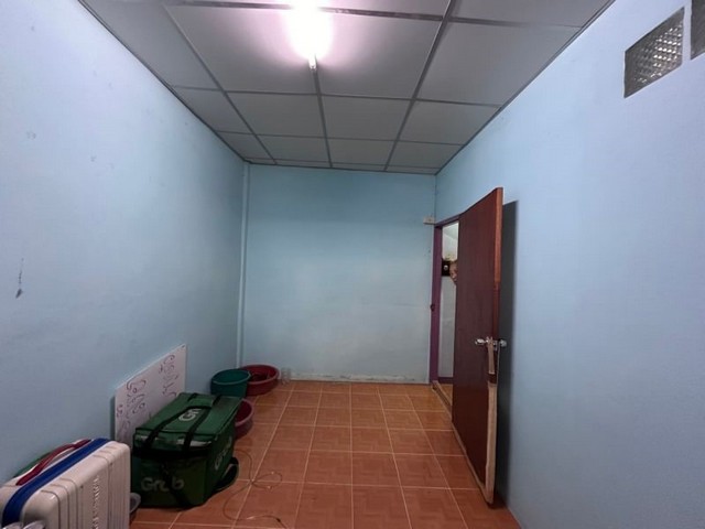 ขายถูกตึกแถวประชาอุทิศ 89 ห่างปากซอยเพียง 90 ม. 12 ตร.ว.